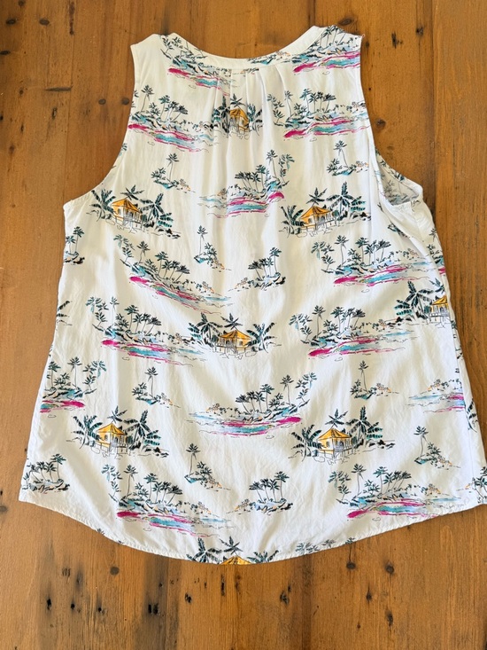 Crown & Ivy Tropical Print Sleeveless Blouse Medium Beach Resort Tank Top - Picture 8 of 8